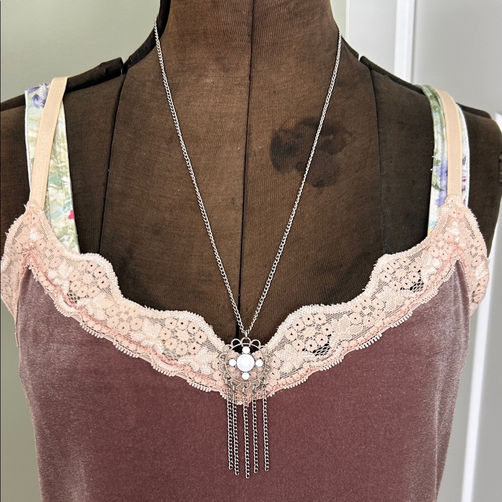 vintage tassel necklace silver tone and white beads good working closure